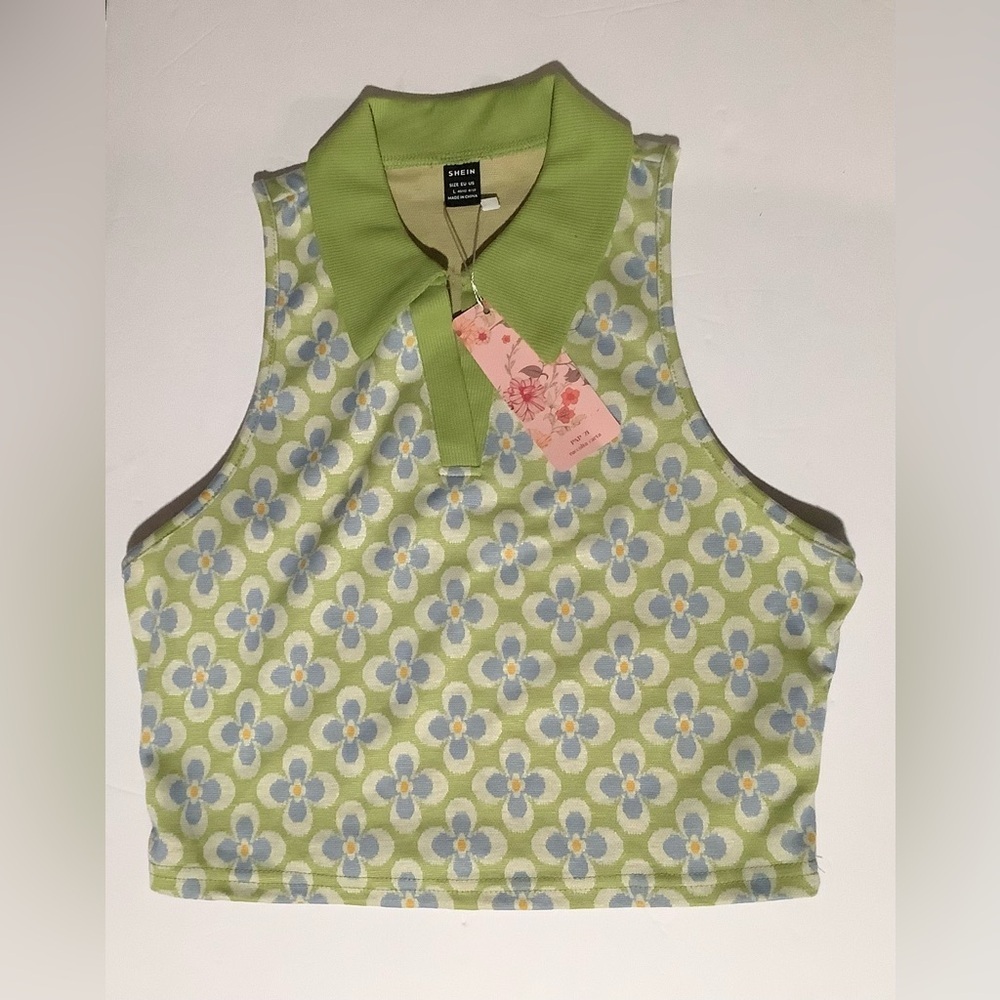 SHEIN Green Floral Crop Top